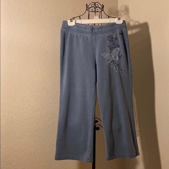 Vertigo Paris Pants - Adorable Vertigo Capris ButterflyDetail Sweatpants